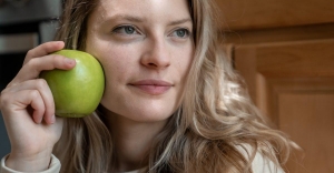 Mindful Beauty: How Healthy Habits Begin with Conscious Product Choices